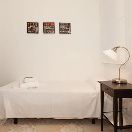 Apartment Comfy Corner 32