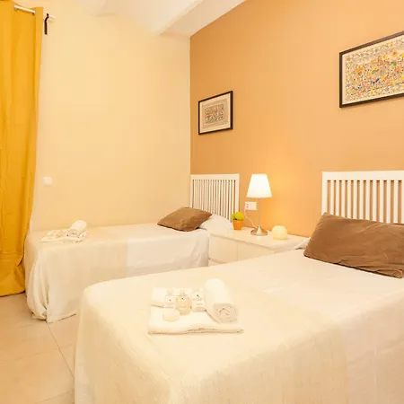 Apartment Comfy Corner 32
